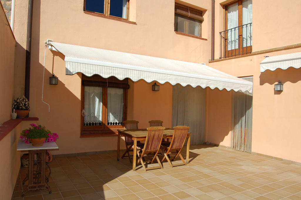 Cal Pastor Guest House La Pobla de Cervoles Exterior photo